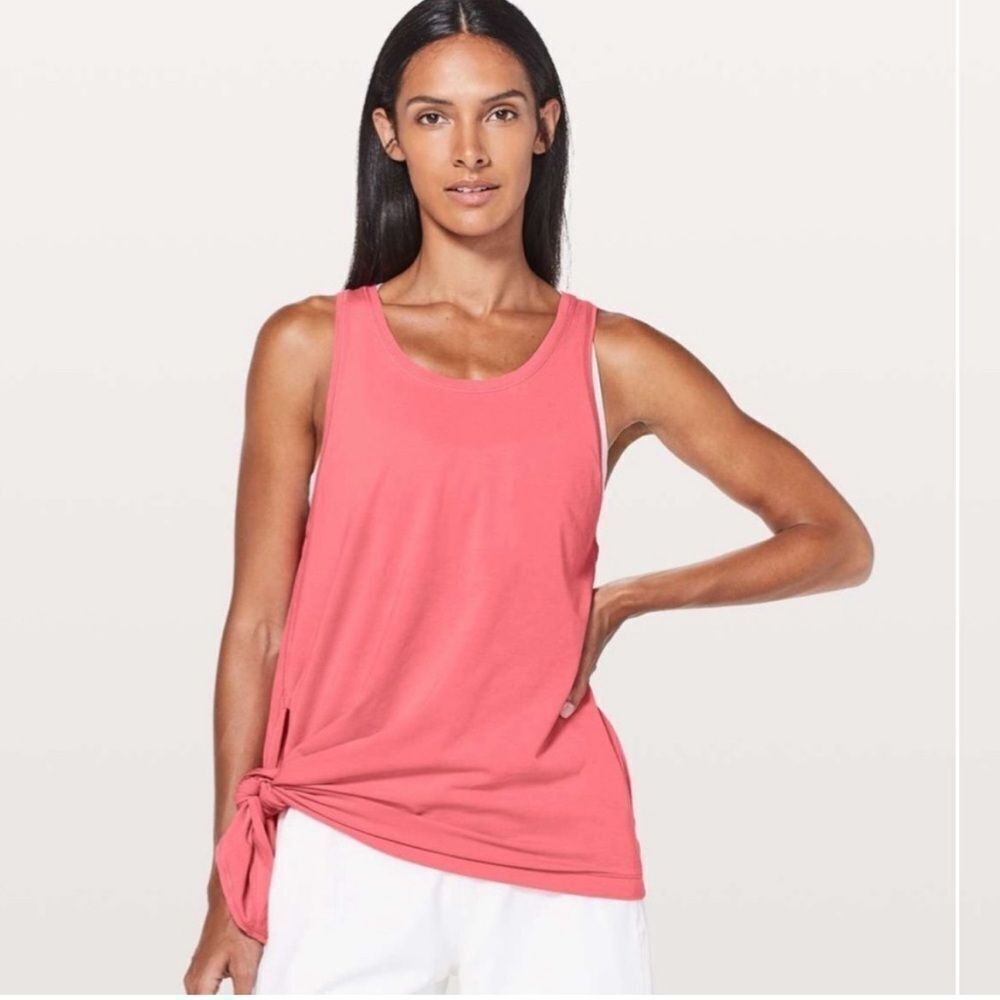 Lululemon to the point knit tank top women’s size 6 see measurements pink